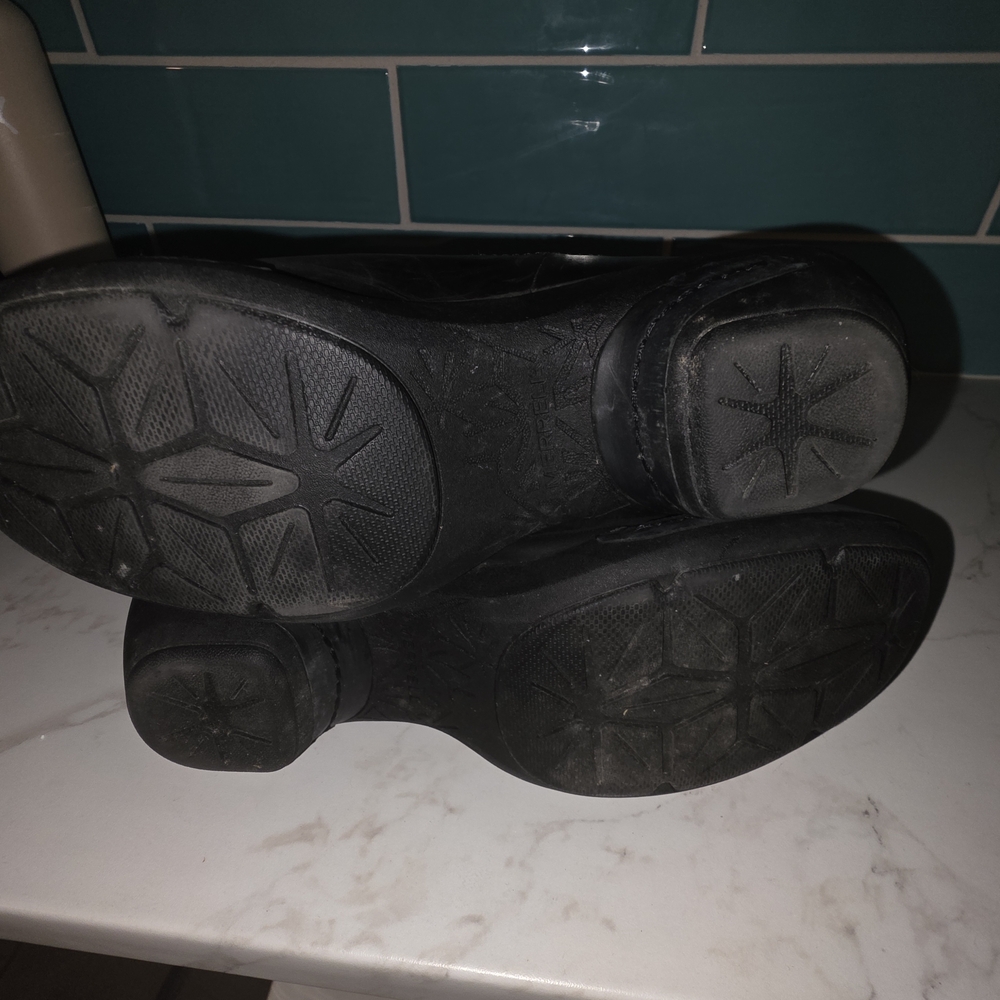 MERRELL'S Women's Black Leather Boots - Picture 11 of 11